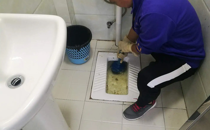 汉南疏通蹲坑