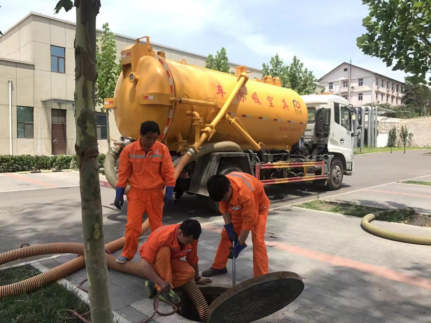 汉南化粪池清理与5-8吨吸粪车施工效率分析
